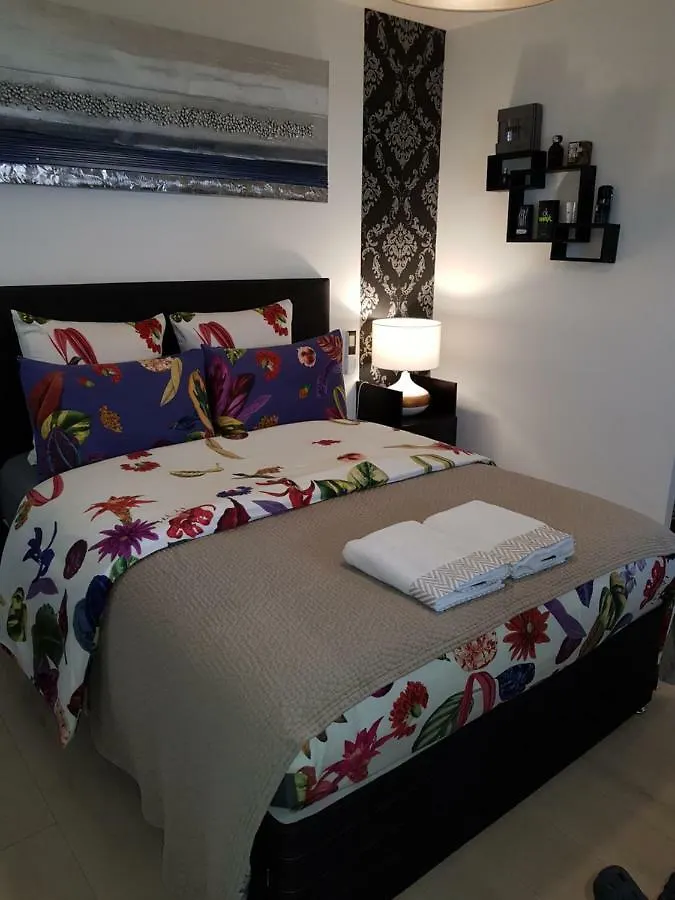 Chambre D'Hotes Ekmakara Lorient Bed & Breakfast